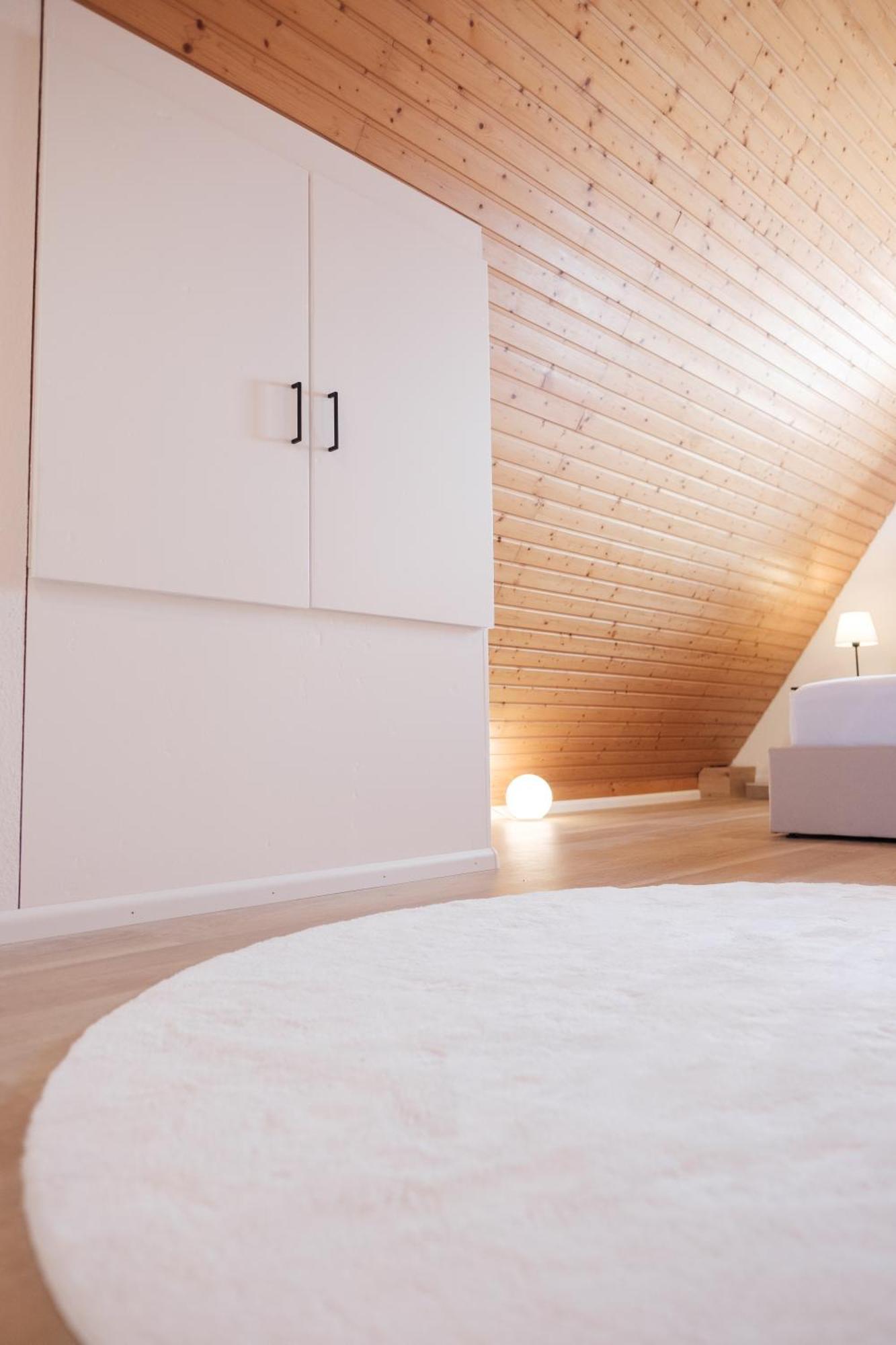 Neu Deluxe Suite Muensterblick, Maisonette, Kingsize Bett, Kueche, Netflix, Aussicht, E-Kamin Bad Sackingen Exterior photo
